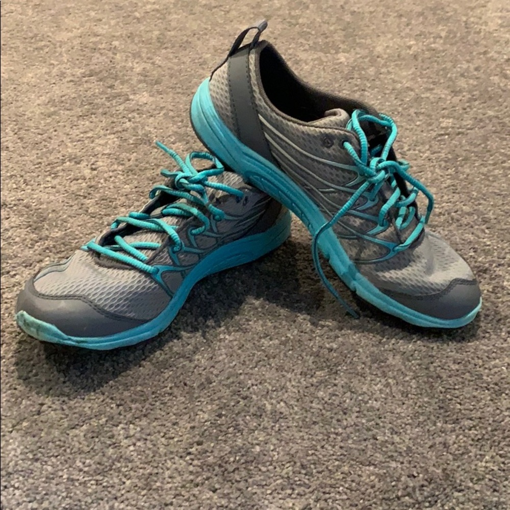 Running sneakers